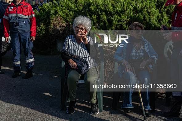 The national volcanic risk exercise in the Campi Flegrei takes place with the assisted evacuation of a sample population. Residents from sev...