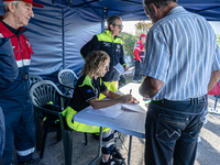 The national volcanic risk exercise in the Campi Flegrei takes place with the assisted evacuation of a sample population. Residents from sev...