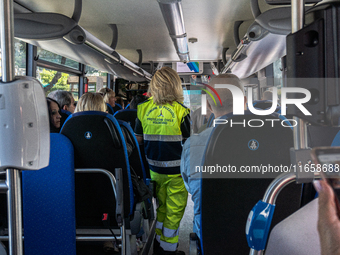 The national volcanic risk exercise in the Campi Flegrei takes place with the assisted evacuation of a sample population. Residents from sev...