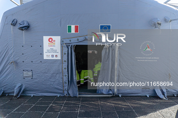 The national volcanic risk exercise in the Campi Flegrei takes place with the assisted evacuation of a sample population. Residents from sev...