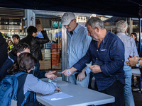 The national volcanic risk exercise in the Campi Flegrei takes place with the assisted evacuation of a sample population. Residents from sev...