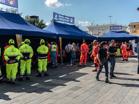 The national volcanic risk exercise in the Campi Flegrei takes place with the assisted evacuation of a sample population. Residents from sev...