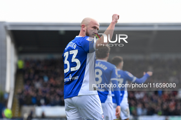 Paddy Madden of Chesterfield celebrates after scoring a goal to make it 1-0 during the Sky Bet League 2 match between Chesterfield and Notts...