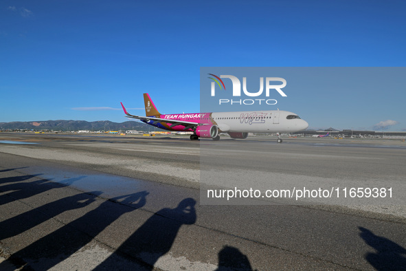 An Airbus A321-271NX from Wizz Air is on the runway ready to take off from Barcelona airport in Barcelona, Spain, on October 8, 2024. 