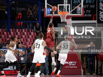 Aamir Simms of Umana Reyer participates in the Italian LBA basketball championship match between Umana Reyer Venezia and Virtus Segafredo Bo...