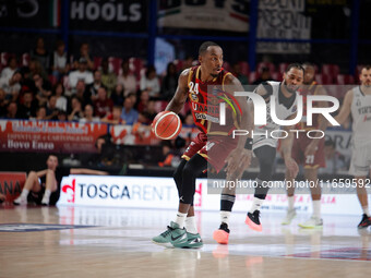 Umana Reyer's Carl Wheatle participates in the Italian LBA basketball championship match between Umana Reyer Venezia and Virtus Segafredo Bo...