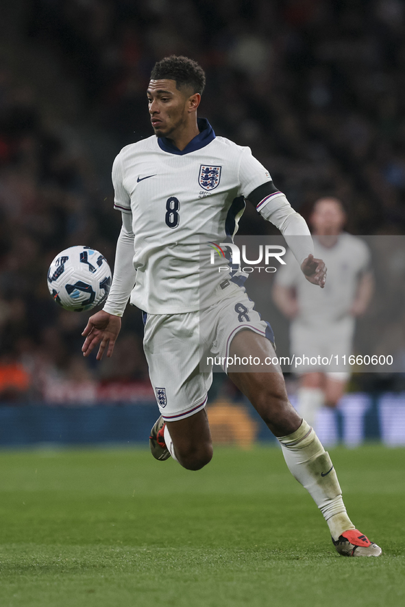 Jude Bellingham of England plays with the ball during the football game between England and Greece for the UEFA Nations League 2024/25 Leagu...