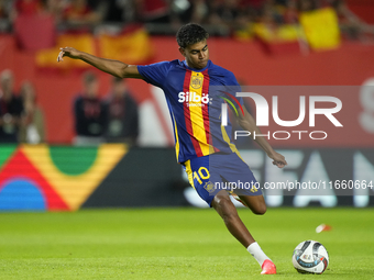 Lamine Yamal right winger of Spain and FC Barcelona during the warm-up before the UEFA Nations League 2024/25 League A Group A4 match betwee...