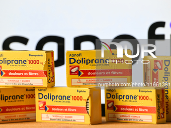 BAYEUX, FRANCE - OCTOBER 13: 
A view of Doliprane 1000g boxes placed in front of a computer screen displaying the Sanofi logo, in Bayeux, Ca...