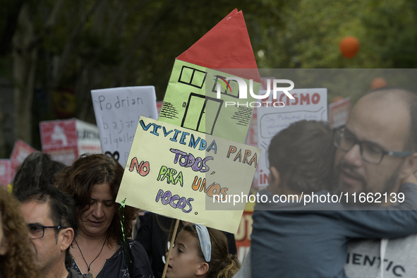 Madrid stands for the right to decent housing. Almost 40 collectives take to the streets in Madrid, Spain, on October 13, 2024, to fight aga...