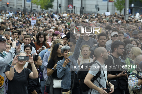 Madrid stands for the right to decent housing. Almost 40 collectives take to the streets in Madrid, Spain, on October 13, 2024, to fight aga...