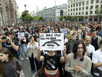 Madrid stands for the right to decent housing. Almost 40 collectives take to the streets in Madrid, Spain, on October 13, 2024, to fight aga...