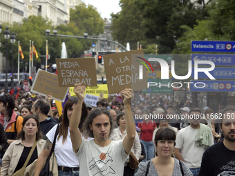 Madrid stands for the right to decent housing. Almost 40 collectives take to the streets in Madrid, Spain, on October 13, 2024, to fight aga...