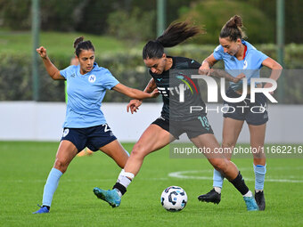 Melissa Bellucci of Napoli Femminile, Martina Piemonte of S.S. Lazio, and Tecla Pettenuzzo of Napoli Femminile are in action during the 6th...