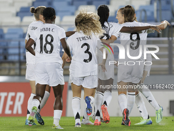 Several players of Real Madrid celebrate a goal during the LIGA F match between Real Madrid and Atletico de Madrid at Alfredo Di Stefano sta...