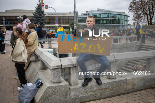 A protest demands the release of the Ukrainian military held captive in Russia, particularly the soldiers of the Azov regiment and the marin...