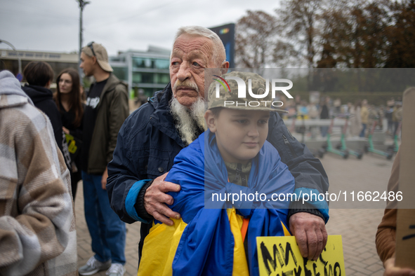 A protest demands the release of the Ukrainian military held captive in Russia, particularly the soldiers of the Azov regiment and the marin...