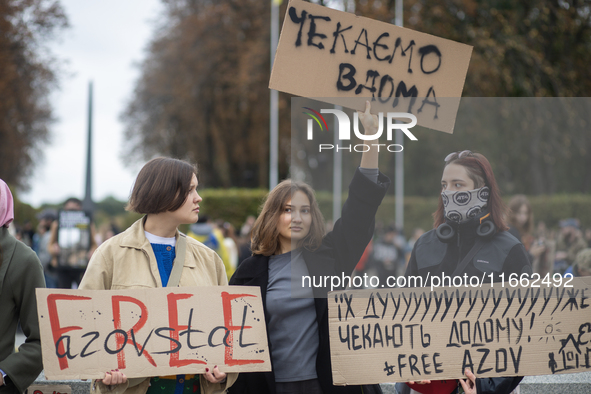 A protest demands the release of the Ukrainian military held captive in Russia, particularly the soldiers of the Azov regiment and the marin...