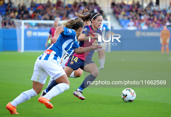 Aitana Bonmati plays during the match between FC Barcelona Women and RCD Espanyol Women, corresponding to week 6 of the Liga F, at the Johan...