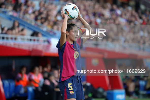 Jana Fernandez plays during the match between FC Barcelona Women and RCD Espanyol Women, corresponding to week 6 of the Liga F, at the Johan...