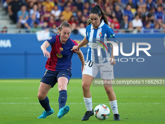 Keira Walsh and Julia Guerra play during the match between FC Barcelona Women and RCD Espanyol Women, corresponding to week 6 of the Liga F,...