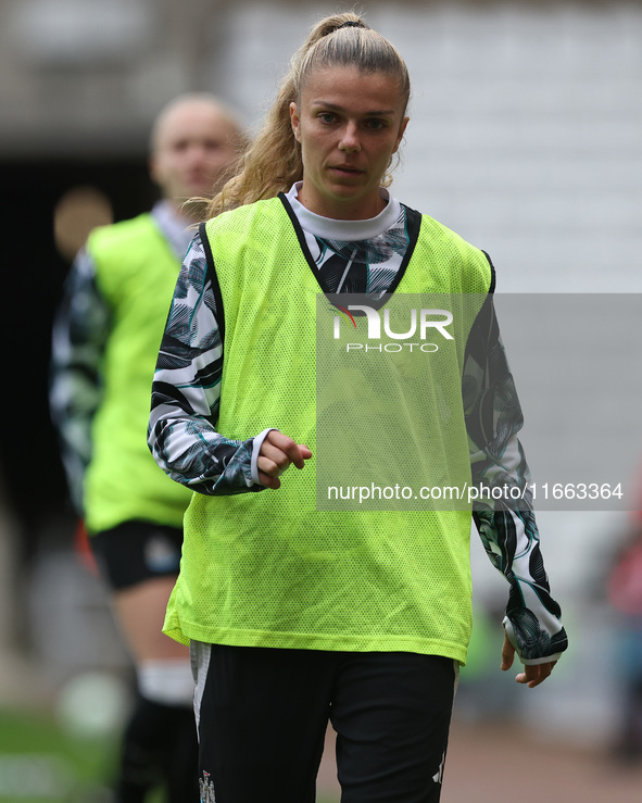 Amy Andrews warms up during the FA Women's Championship match between Sunderland and Newcastle United at the Stadium Of Light in Sunderland,...