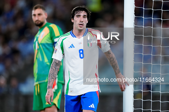 Sandro Tonali of Italy looks on during the UEFA Nations League 2024/25 League A Group A2 match between Italy and Belgium at Stadio Olimpico...