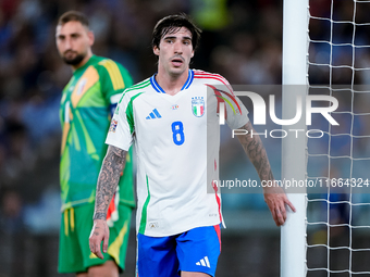 Sandro Tonali of Italy looks on during the UEFA Nations League 2024/25 League A Group A2 match between Italy and Belgium at Stadio Olimpico...