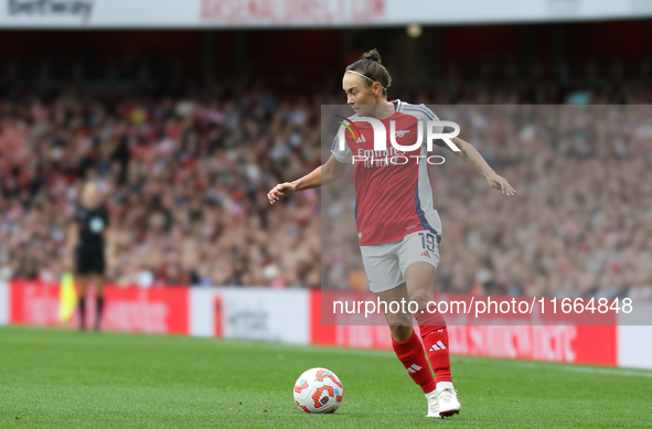 Caitlin Foord of Arsenal plays during the Barclays FA Women's Super League match between Arsenal and Chelsea at the Emirates Stadium in Lond...