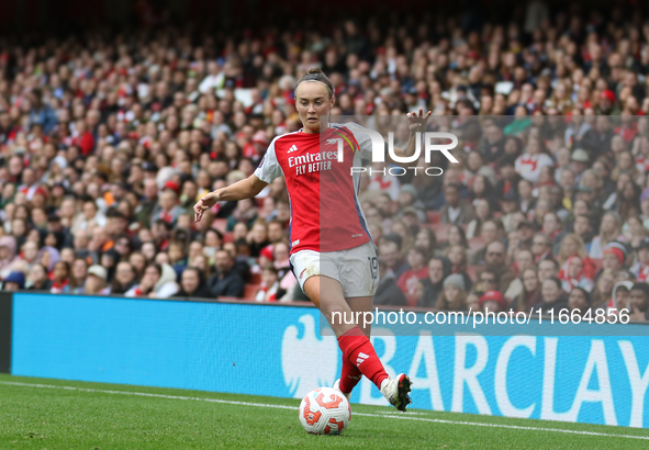 Caitlin Foord of Arsenal plays during the Barclays FA Women's Super League match between Arsenal and Chelsea at the Emirates Stadium in Lond...