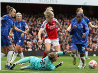 Chelsea's Hannah Hampton spills the ball during the Barclays FA Women's Super League match between Arsenal and Chelsea at the Emirates Stadi...