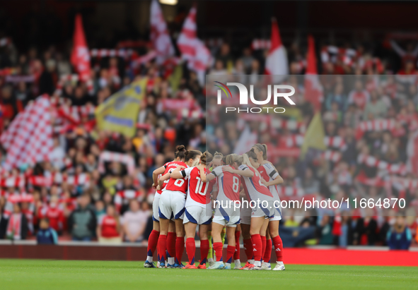 Arsenal huddle before the Barclays FA Women's Super League match between Arsenal and Chelsea at the Emirates Stadium in London, England, on...