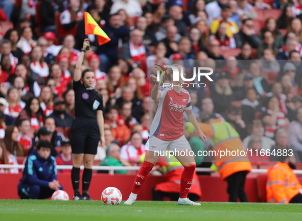 Beth Mead of Arsenal is frustrated being offside during the Barclays FA Women's Super League match between Arsenal and Chelsea at the Emirat...