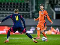 Netherlands player Rav van den Berg participates in the match between Netherlands U21 and Sweden U21 at the Goffertstadion for the Qualifica...