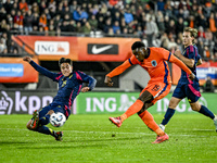 Sweden player Matteo Perez Vinlof and Netherlands player Noah Ohio are present during the Netherlands U21 vs. Sweden U21 match at the Goffer...