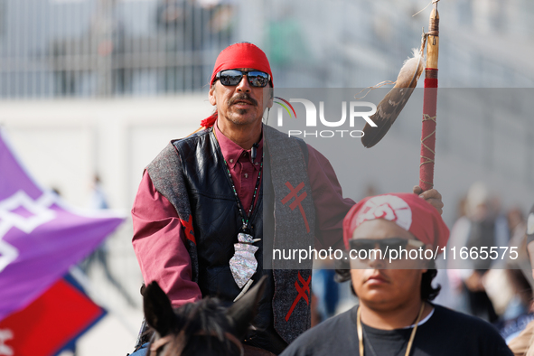 Members of the Muwekma Ohlone Tribe of the San Francisco Bay Area, along with other tribal groups and their supporters, arrive at the Lincol...