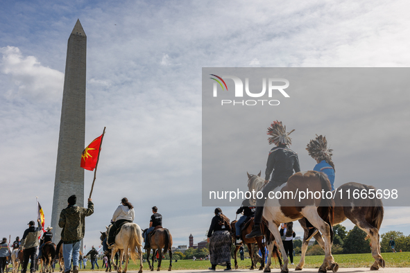 Members of the Muwekma Ohlone Tribe of the San Francisco Bay Area, along with other tribal groups and their supporters, arrive in Washington...