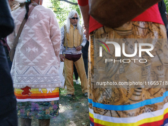 Members of the Muwekma Ohlone Tribe of the San Francisco Bay Area, along with other tribal groups and their supporters, arrive on horseback...