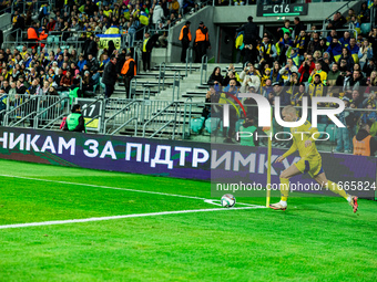 Mykhailo Mudryk participates in a match of the UEFA Nations League between the Ukraine and Czechia national teams in Wroclaw, Poland, on Oct...