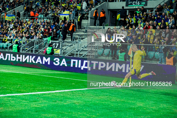 Mykhailo Mudryk participates in a match of the UEFA Nations League between the Ukraine and Czechia national teams in Wroclaw, Poland, on Oct...