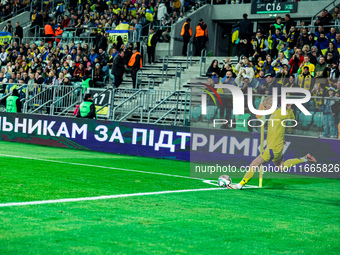 Mykhailo Mudryk participates in a match of the UEFA Nations League between the Ukraine and Czechia national teams in Wroclaw, Poland, on Oct...