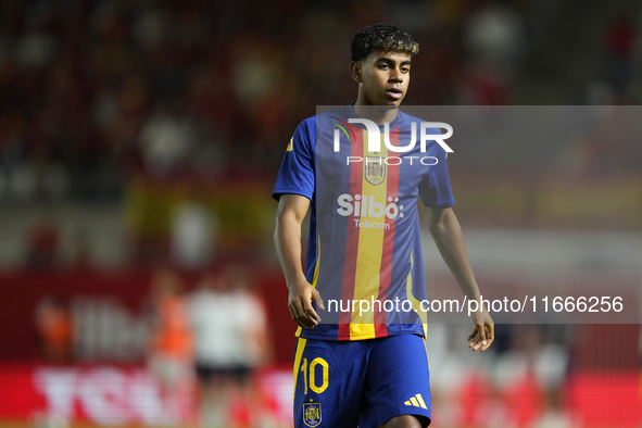 Lamine Yamal right winger of Spain and FC Barcelona during the warm-up before the UEFA Nations League 2024/25 League A Group A4 match betwee...