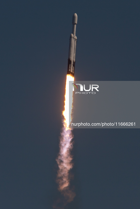 A SpaceX Falcon Heavy rocket lifts off from launch pad 39A at the Kennedy Space Center, carrying the NASA probe Europa Clipper on its way to...