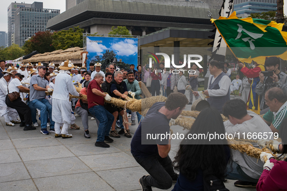 A reenactment of the Dangjin Gijisi Tug-of-War, which is also inscribed on the UNESCO Representative List of the Intangible Cultural Heritag...