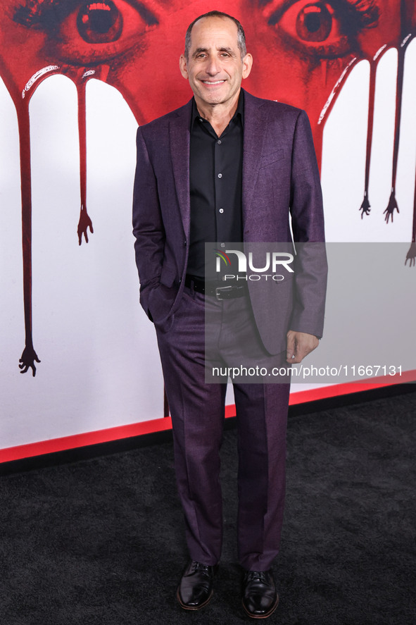 Peter Jacobson arrives at the Global Premiere Of Paramount Pictures' 'Smile 2' held at Paramount Pictures Studios on October 14, 2024 in Hol...