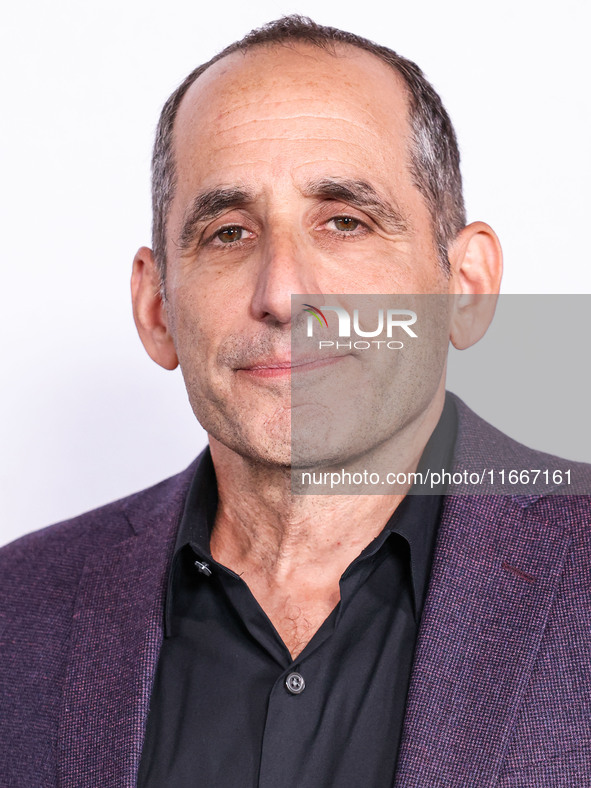 Peter Jacobson arrives at the Global Premiere Of Paramount Pictures' 'Smile 2' held at Paramount Pictures Studios on October 14, 2024 in Hol...