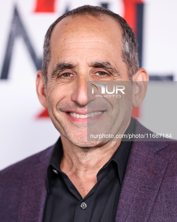 Peter Jacobson arrives at the Global Premiere Of Paramount Pictures' 'Smile 2' held at Paramount Pictures Studios on October 14, 2024 in Hol...