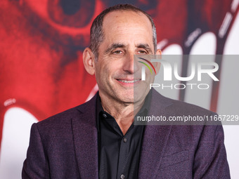 Peter Jacobson arrives at the Global Premiere Of Paramount Pictures' 'Smile 2' held at Paramount Pictures Studios on October 14, 2024 in Hol...