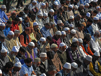 People offer congregational prayers during the annual festival of Saint Sheikh Abdul Qadir Jeelani (RA) in Srinagar, Kashmir, on October 15,...