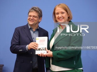 Mathias Albert, head of the study, and Family Minister Lisa Paus present the Shell Youth Study 2024 at the Federal Press Conference in Berli...